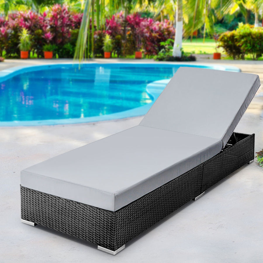 Sun Lounge Outdoor Furniture Day Bed Wicker Rattan Garden Sofa