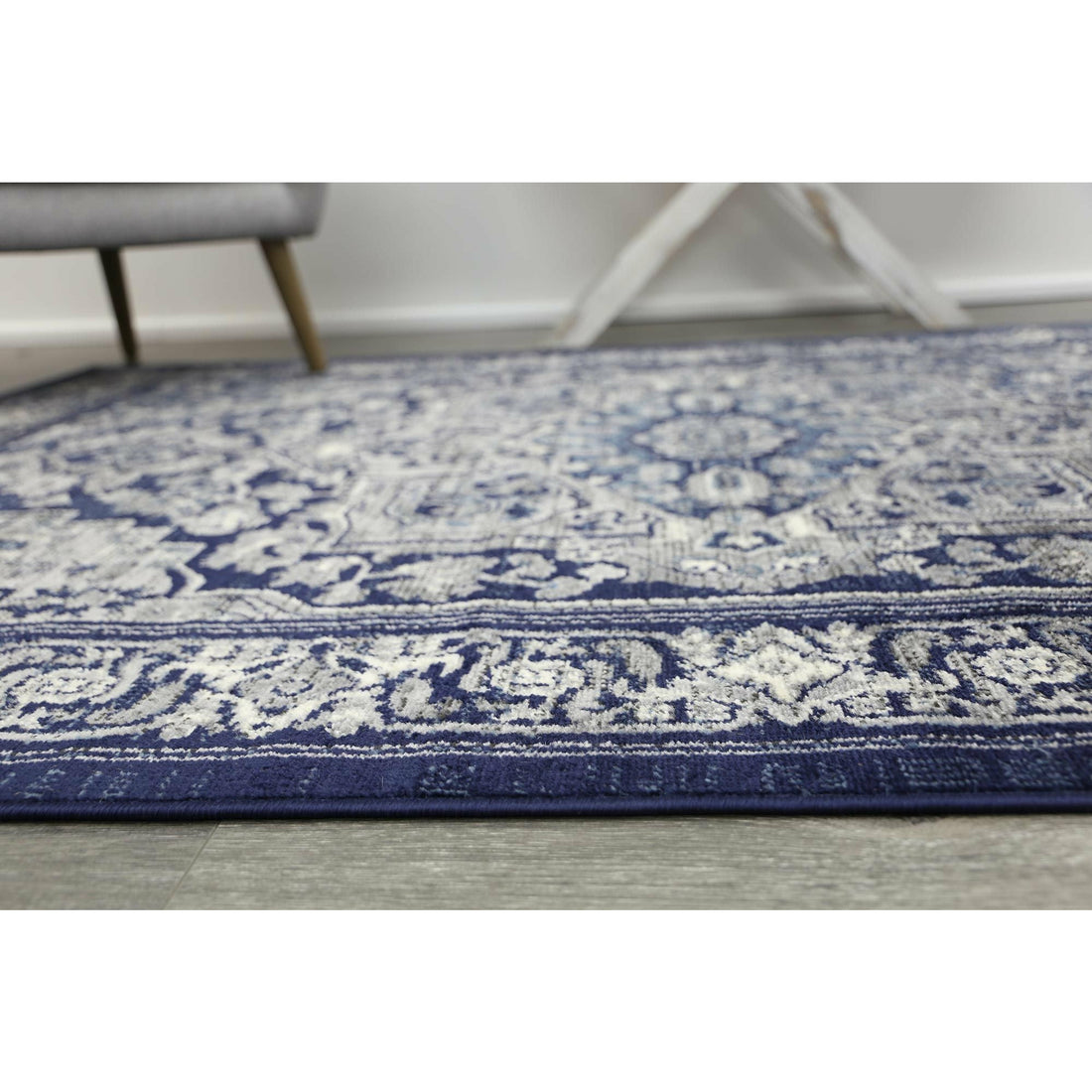 Arya Navy Blue Transitional Rug 160x220 cm