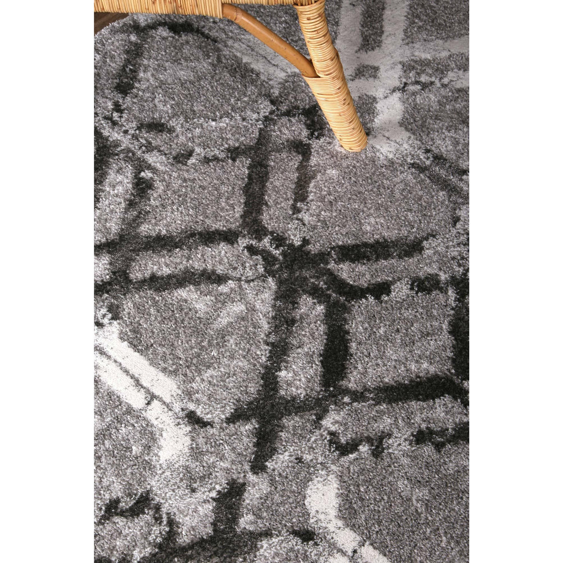 Yuzil Grey White Lattice Rug 160x230cm